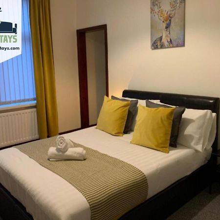 Rodsley - 2 Bedroom 1St Floor Flat Free Parking Wifi And Netflix Ґейтсгед Екстер'єр фото