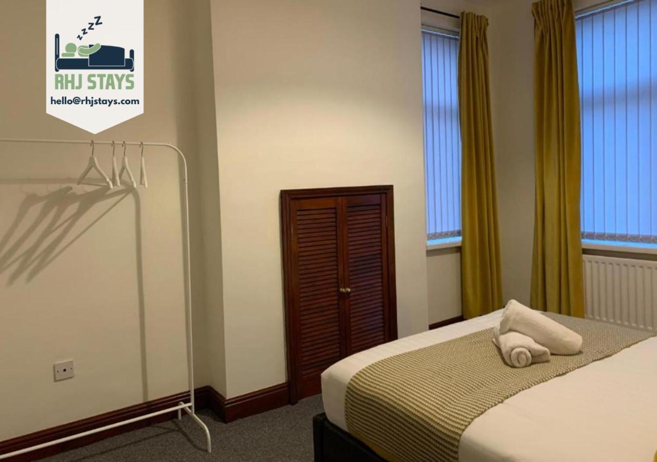 Rodsley - 2 Bedroom 1St Floor Flat Free Parking Wifi And Netflix Ґейтсгед Екстер'єр фото