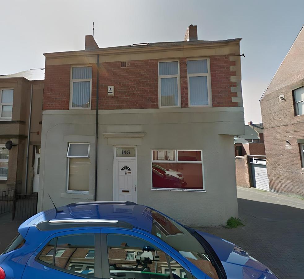 Rodsley - 2 Bedroom 1St Floor Flat Free Parking Wifi And Netflix Ґейтсгед Екстер'єр фото